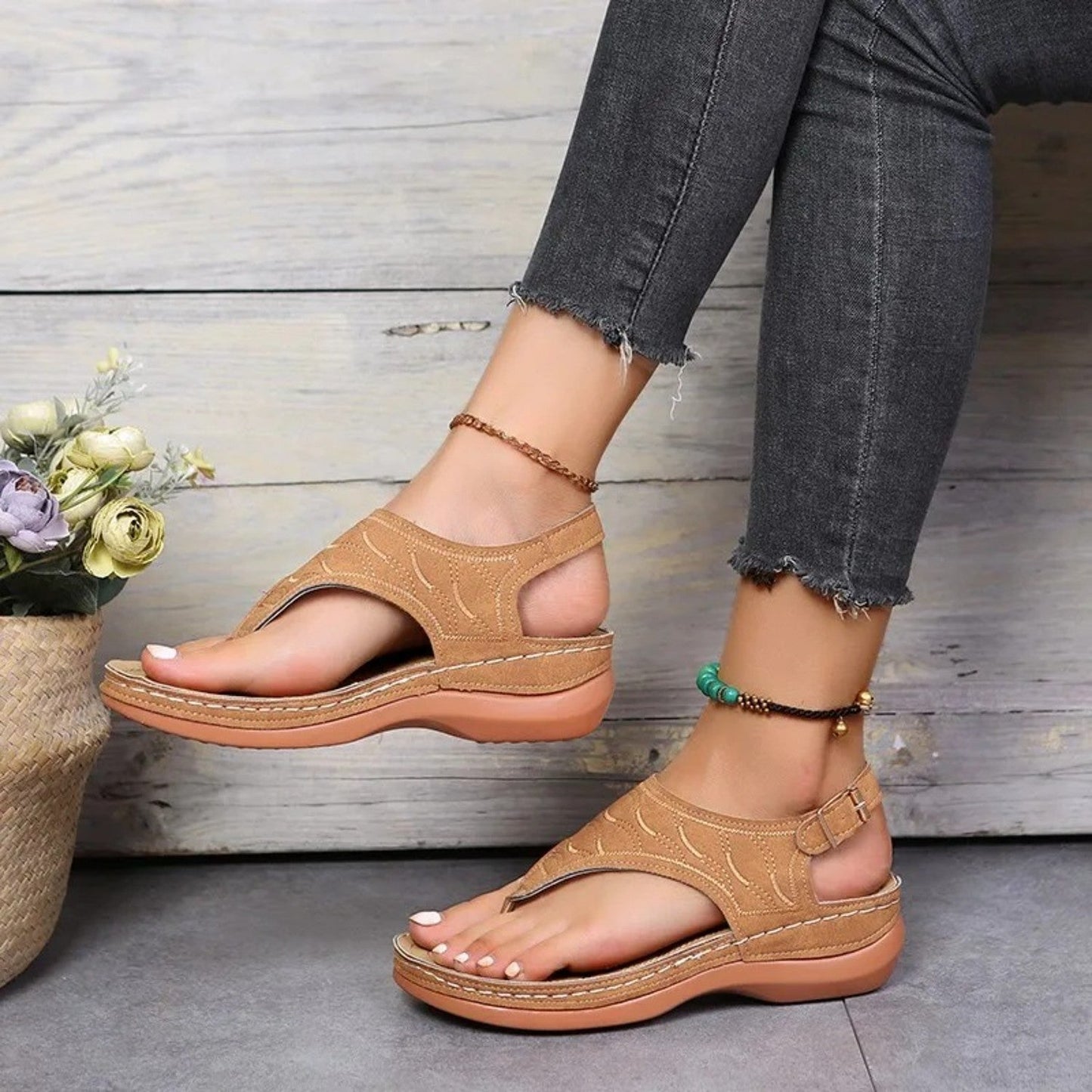 ZANDORA dames sandalen met sleehak in reliefdesign